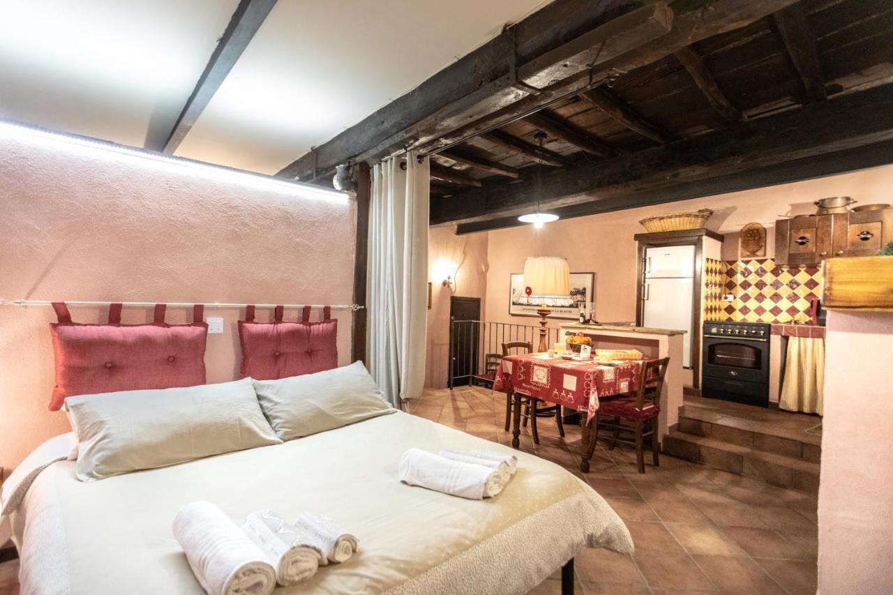 Holiday home Casetta Di Carlo Magno
