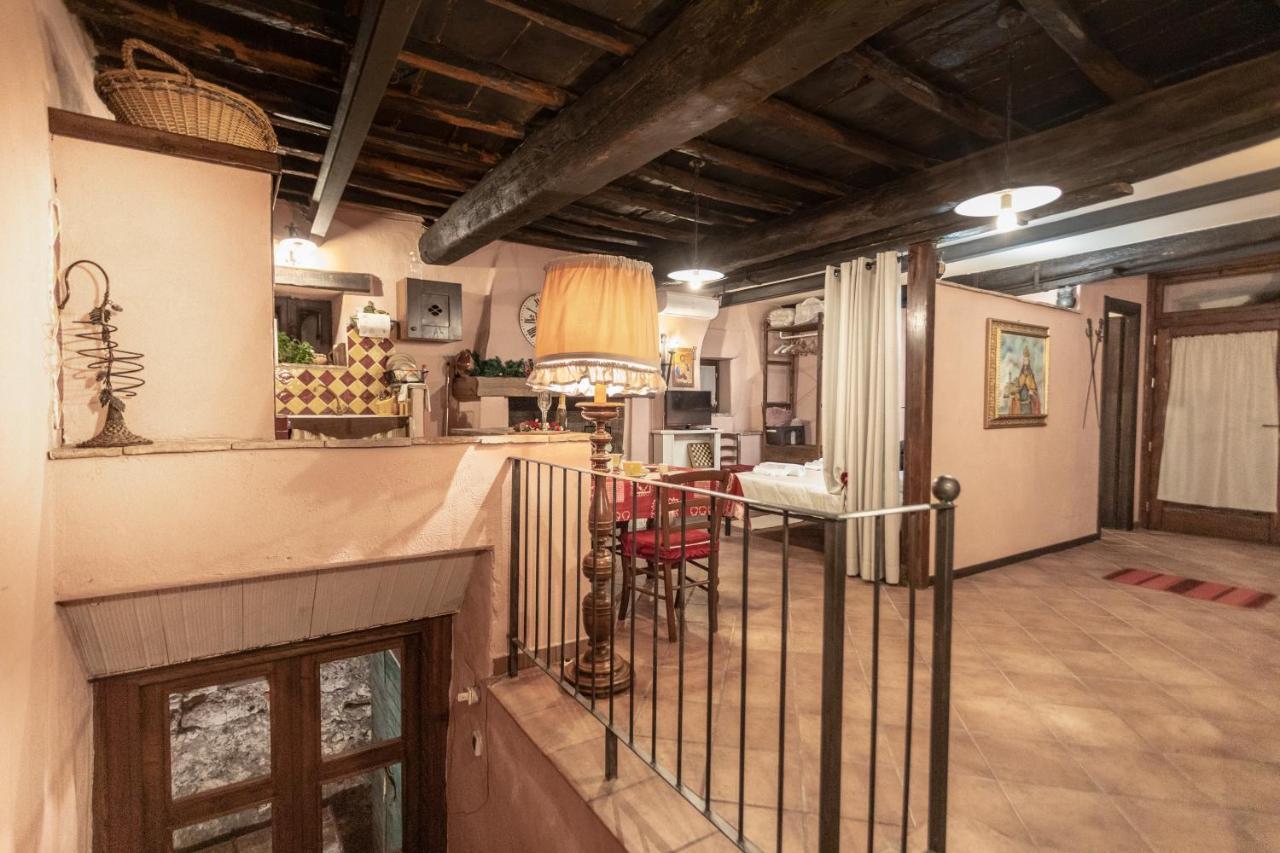 Holiday home Casetta Di Carlo Magno